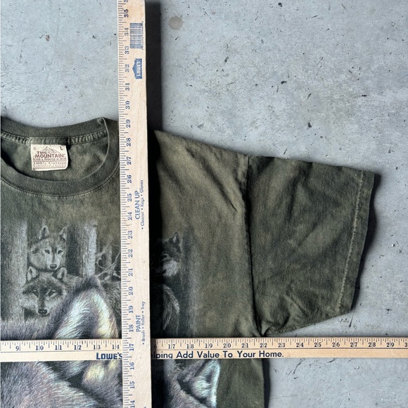 Vintage 90s The Mountain Wolf tee | Size L - Picture 5 of 5